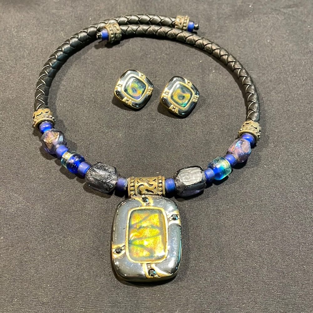 Chico's Set Glass Bead Enamel Leather Choker Necklace Earring Black Blue Adjust